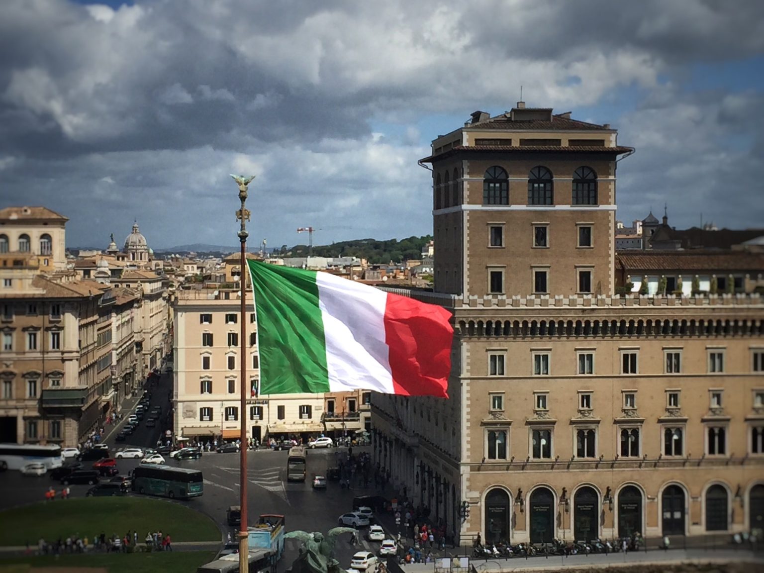 Italian flag in piazza Venezia in Rome